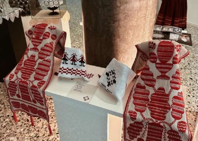 На виставці в Женеві представили Обухівський шитий рушник