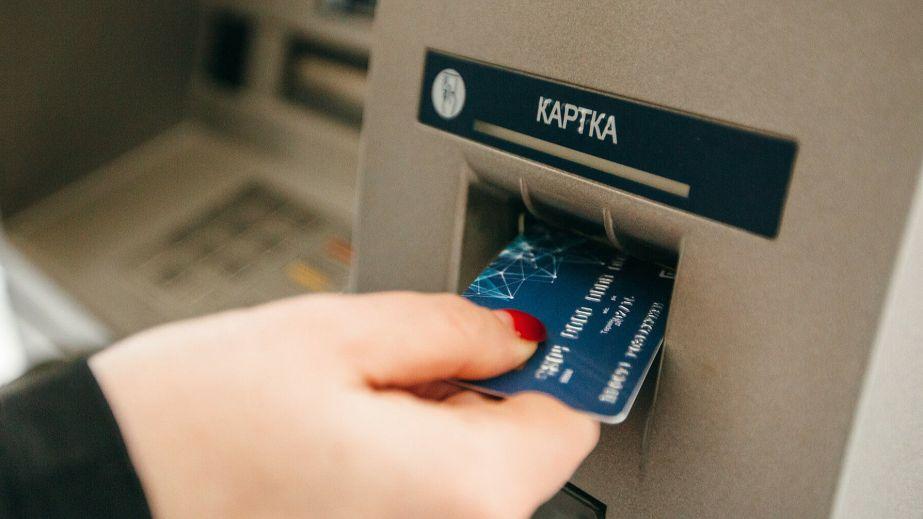 In Kryvyi Rih, a woman withdrew money from her deceased mother's card: court verdict issued.