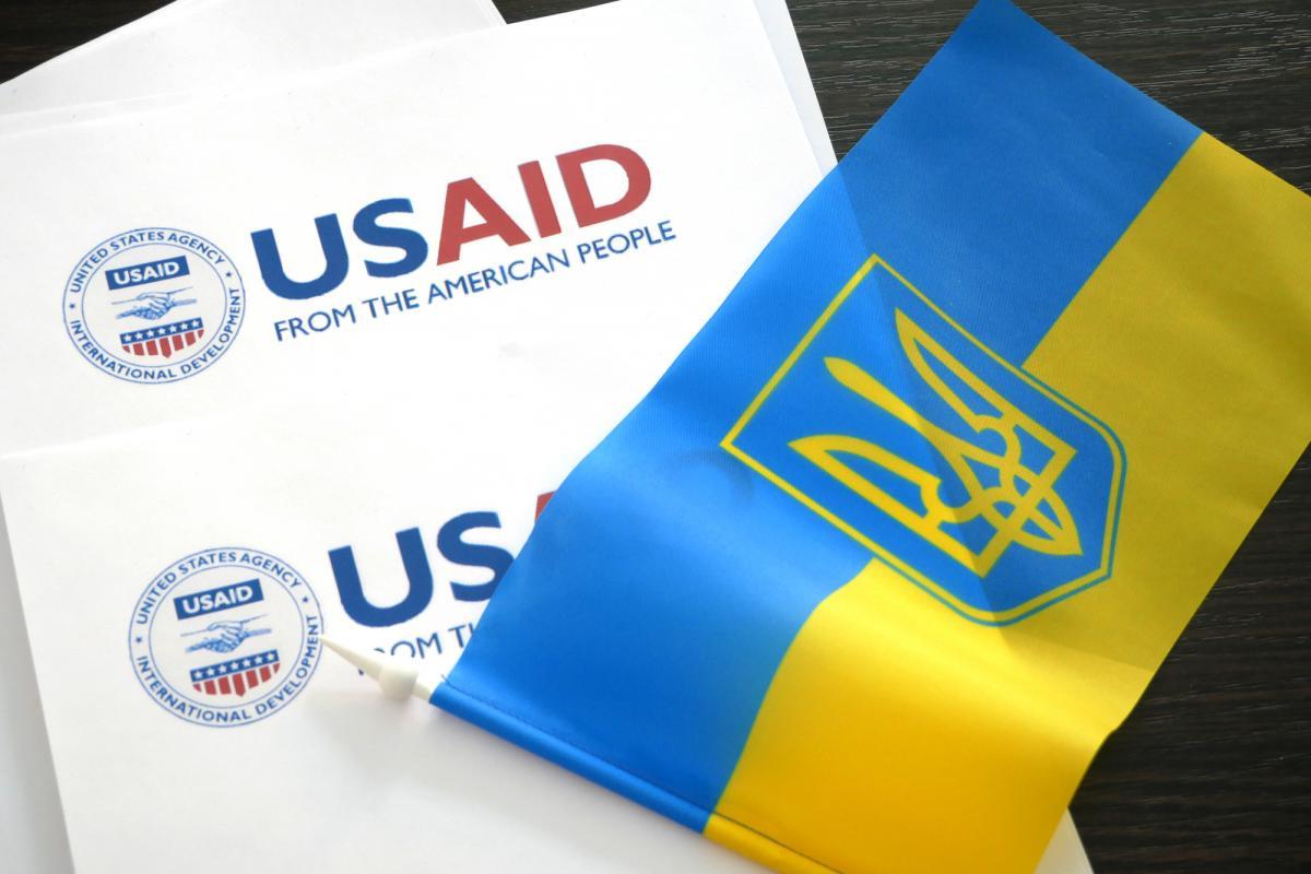 USAID прекращает финансирование, и Минцифры ищет нового спонсора для своих проектов, сообщает Forbes.