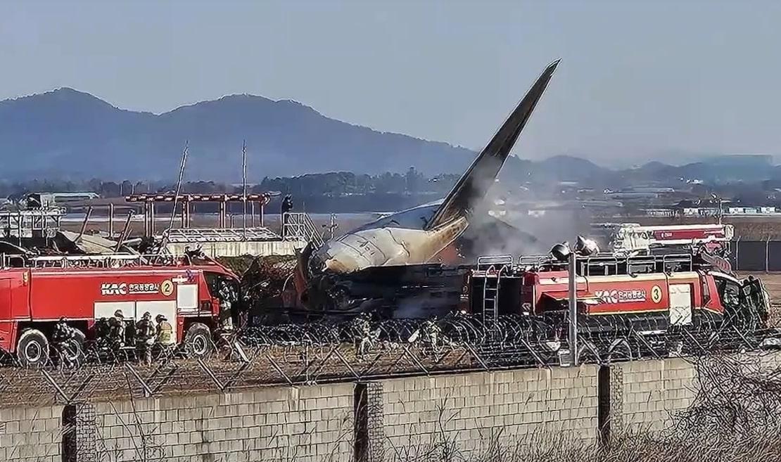 Пока точные причины авиакатастрофы рейса 7C2216 Jeju Air неизвестны / скриншот