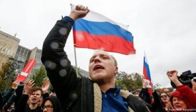 Всі гроші йдуть на війну: Російських студентів змусять оплатити капремонт гуртожитків