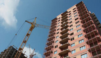 Будівництво нового житла в багатоповерхівках у Києві впало за рік на 66%, а у Чернівецькій області