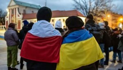 Повертатися в Україну планують лише 38% біженців у Польщі. Рік тому їх було більше половини